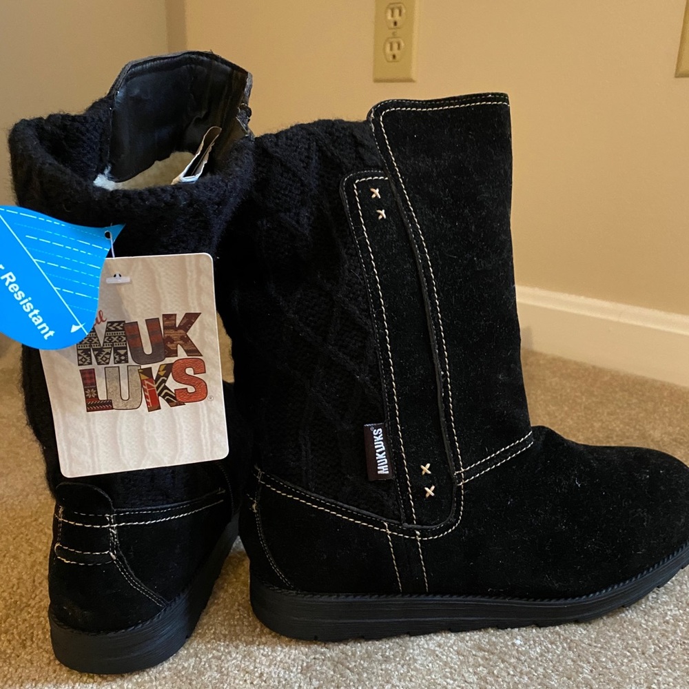 MukLuks BLACK Boots